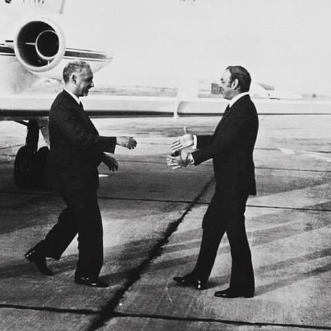 Feu le roi Hassan II recevant le président mauritanien à Rabat en septembre 1969. / Ph. DR