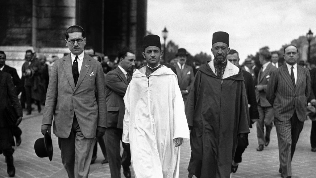 Le sultan Mohammed Ben Youssef à Paris en juillet 1930. / DR