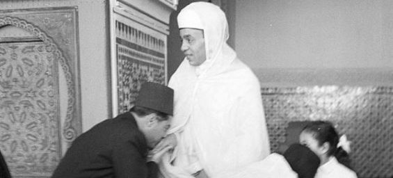 Feu le roi Hassan II le jour de son intronisation au palais royal de Rabat. / Ph. Phillipe Le Tellier