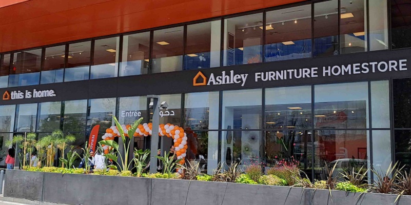 Meubles : Ashley Furniture lance son premier magasin Ashley HomeStore