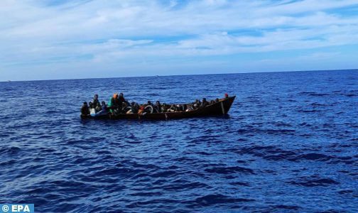 Boujdour : Une unité des FAR porte assistance à 59 Subsahariens candidats à la migration irrégulière