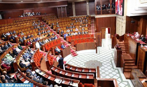 Chambre des représentants : des académiciens planchent sur l’amélioration de l’évaluation parlementaire des lois
